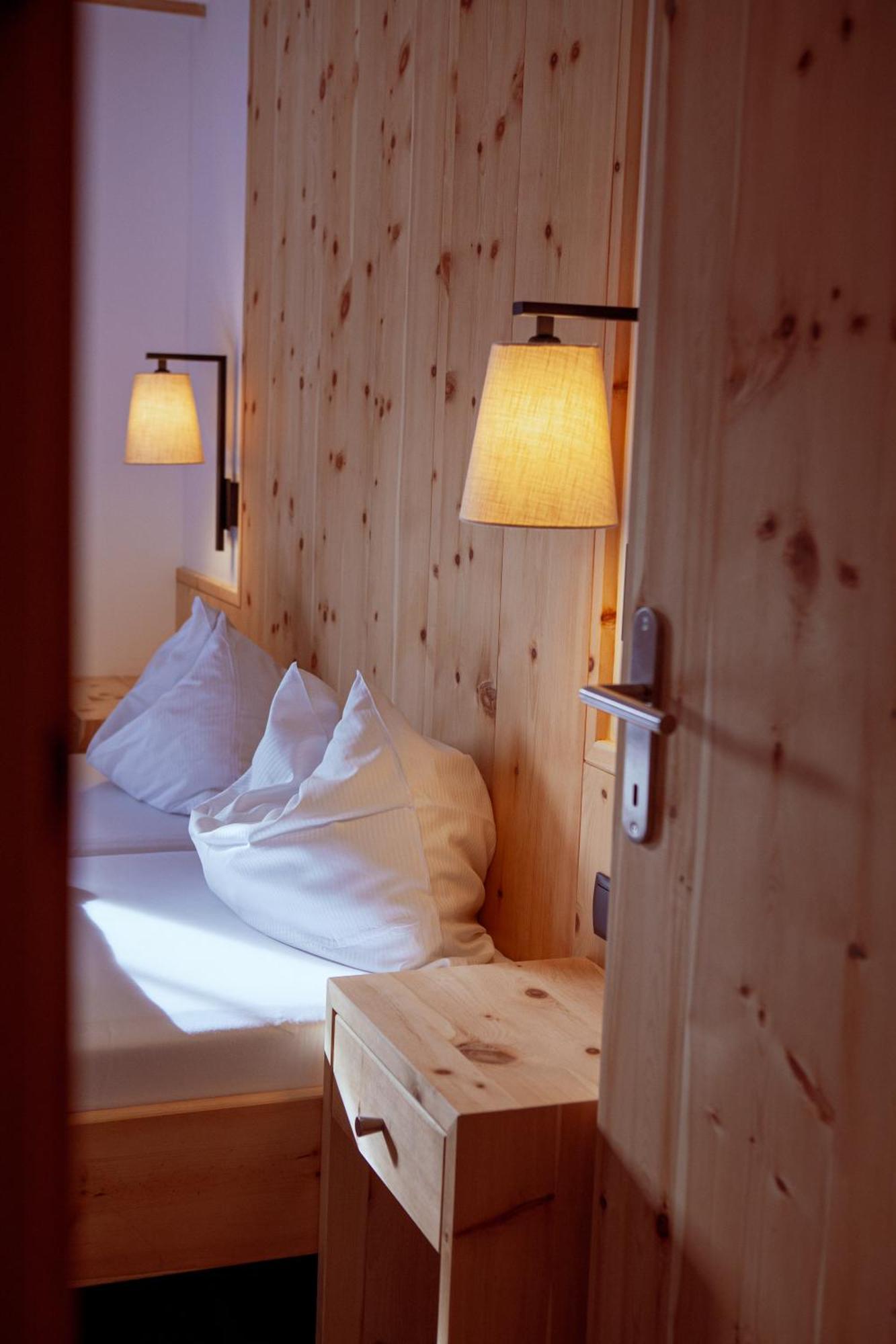 Zur Post Hotel 3*